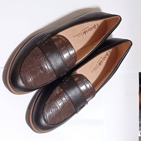 Faux Croc Brown Loafers Life Stride Size 9 - Picture 6 of 7